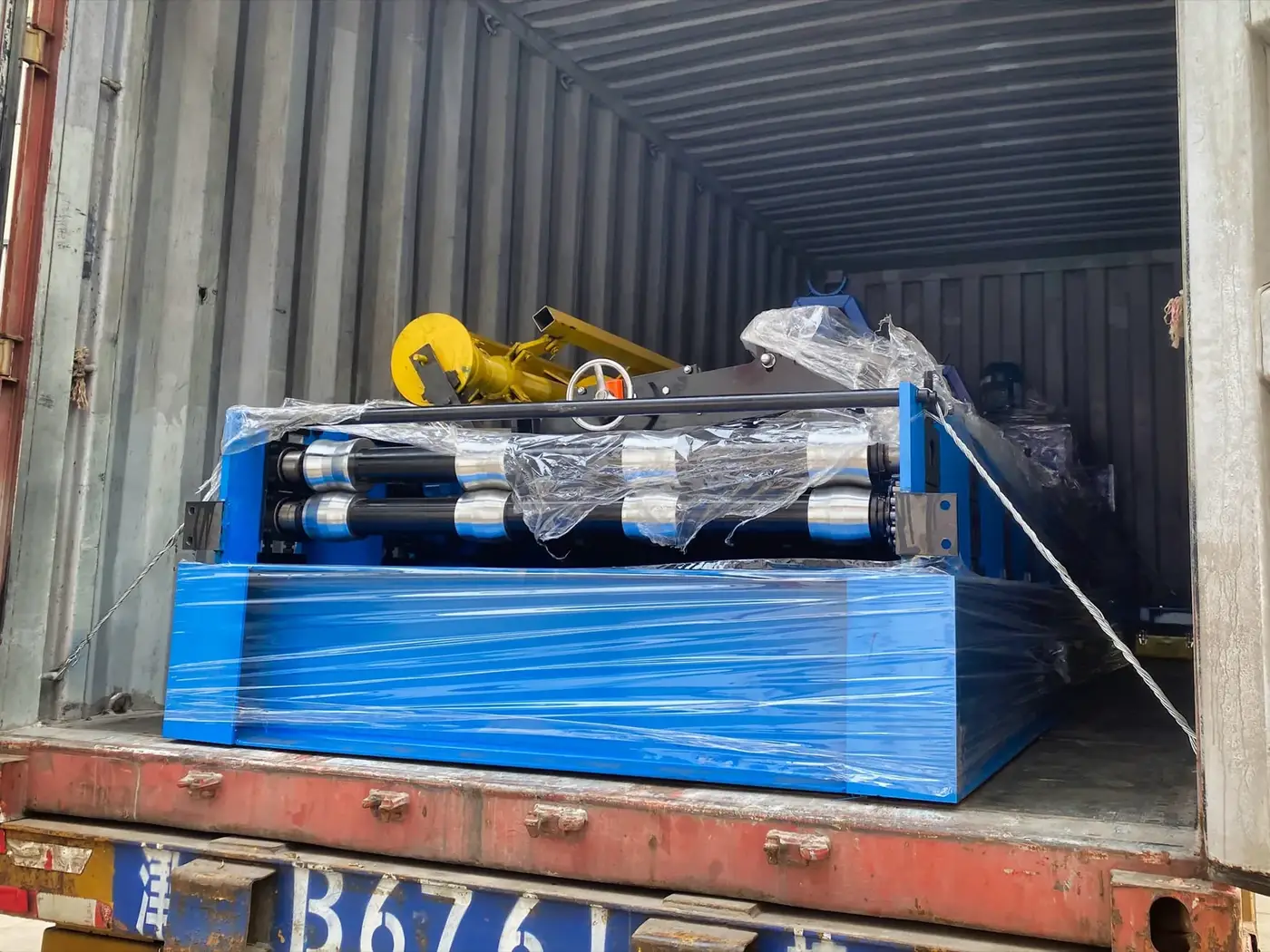 Legs and Spare Parts Box